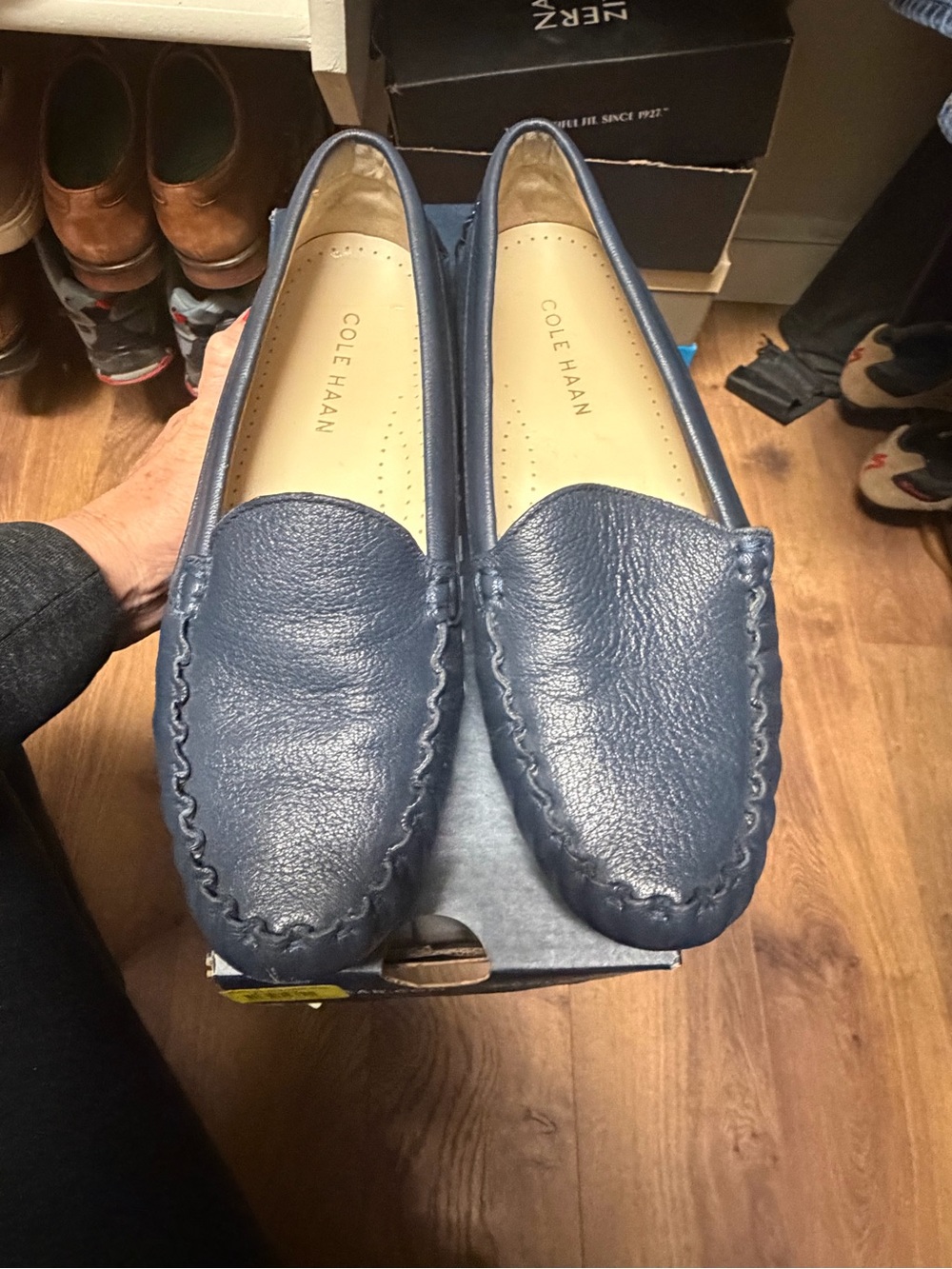 Cole Haan Navy Blue Leather Moccasin Loafers Size 7